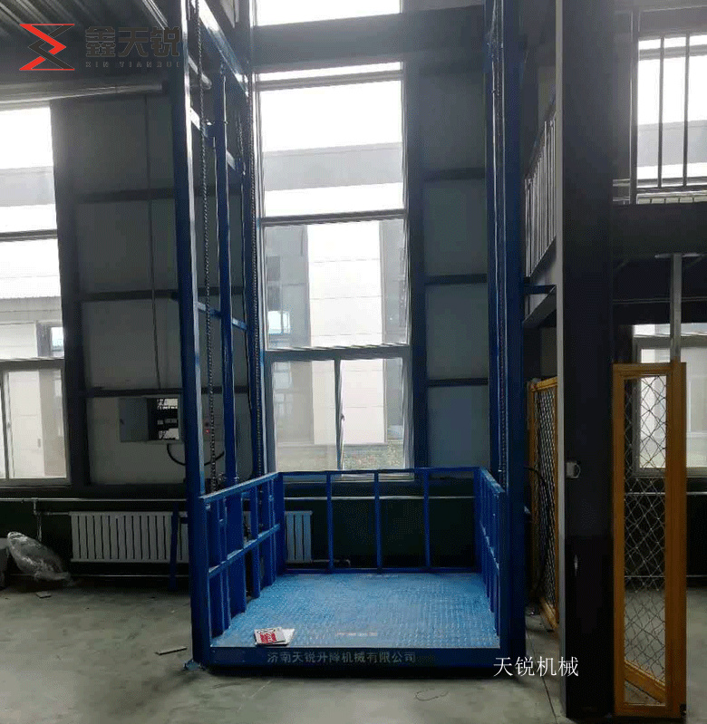 西双版纳导轨式升降机验收合格