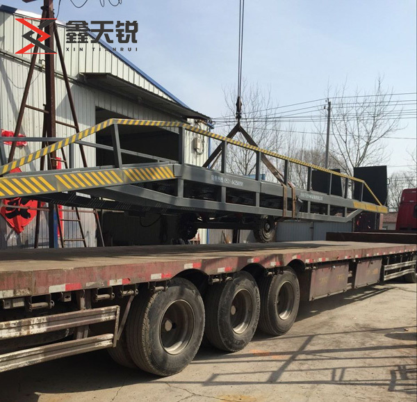 西双版纳移动式登车桥装车发货